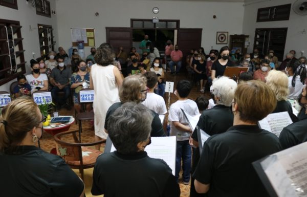 Corais de Itapoa realizam ultima apresentacao do espetaculo Natal Todo Dia 08 (Tribuna de Itapoa)