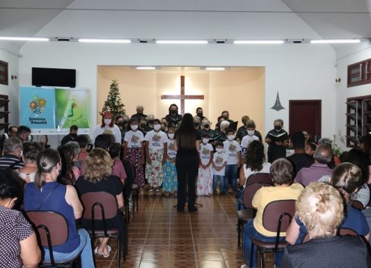 Corais de Itapoa realizam ultima apresentacao do espetaculo Natal Todo Dia 10 (Tribuna de Itapoa)