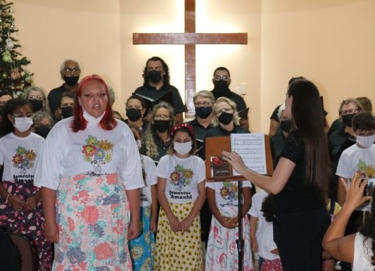 Corais de Itapoa realizam ultima apresentacao do espetaculo Natal Todo Dia 12 (Tribuna de Itapoa)