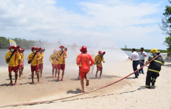 Corpo de Bombeiros de Itapoa recebe nova viatura e forma 20 guarda-vidas civis 1 (Tribuna de Itapoa)