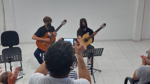 Orquestra Sua Majestade o Violao encerra ano de atividades com bela apresentacao 24 (Tribuna de Itapoa)