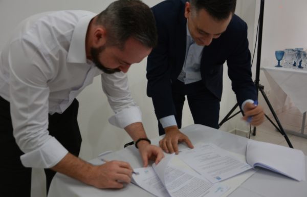 Sedimentos da dragagem do Porto de Sao Chico serao usados para alargar orla de Itapoa 4 (Tribuna de Itapoa)