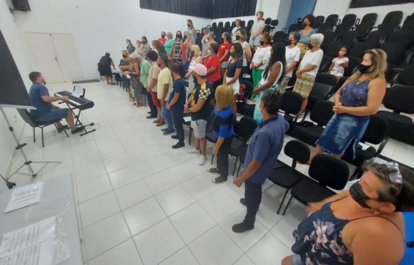 Corais adulto e infantil de Itapoa iniciam a temporada 2022 - 19 (Tribuna de Itapoa)