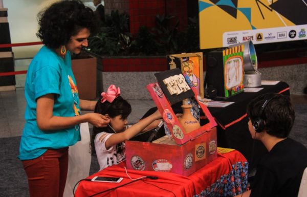 Bonecos da Caravana Teatro Feito a Mao percorrem Sao Francisco do Sul 4 (Tribuna de Itapoa)