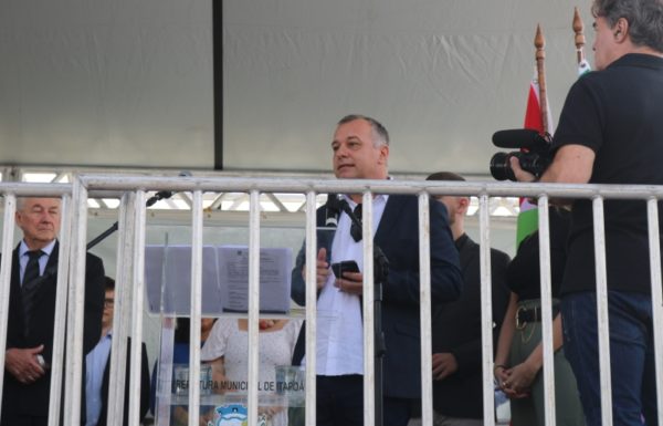 Corais Vozes da Babitonga e Sementes do Amanhã prestam homenagens a Itapoa 30 (Tribuna de Itapoa)