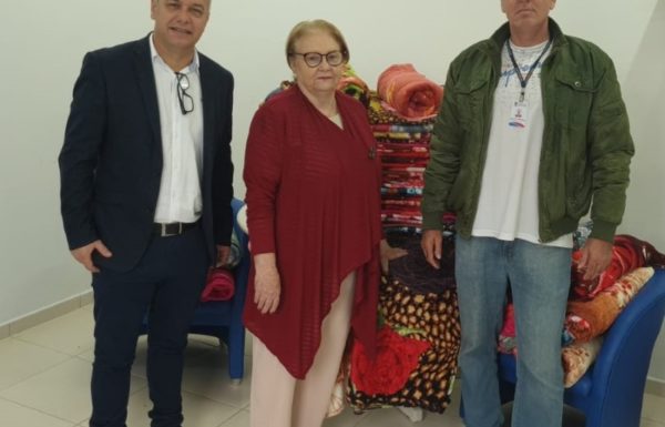 Campanha do Agasalho recebe primeira leva de doacoes em Itapoa (Tribuna de Itapoa)