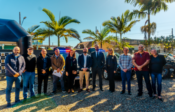 Policia Civil de Itapoa recebe duas novas viaturas policiais 3 (Tribuna de Itapoa)