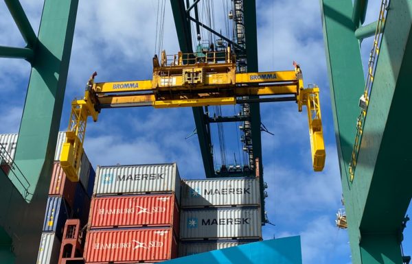 Porto Itapoa o primeiro porto do Brasil a contar com gaiola modelo gondola 2