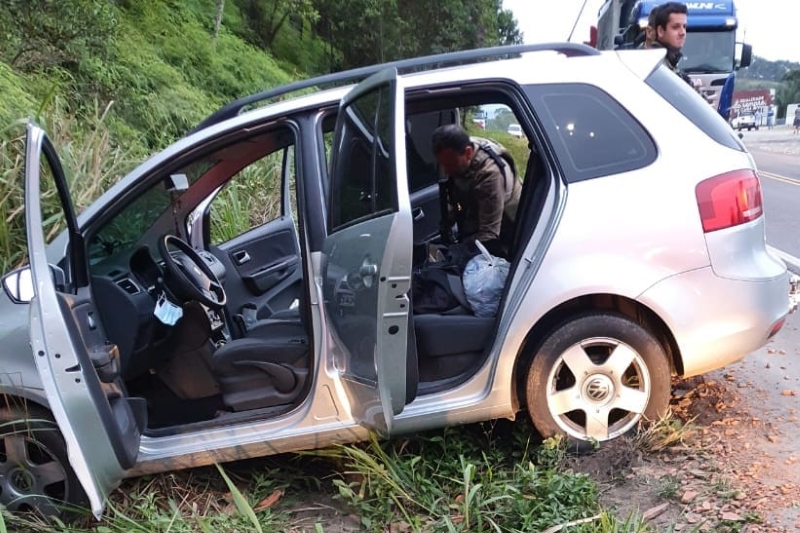 Policia Militar prende dois assaltantes e recupera veiculo roubado em Itapoa 3 (Tribuna de Itapoa)