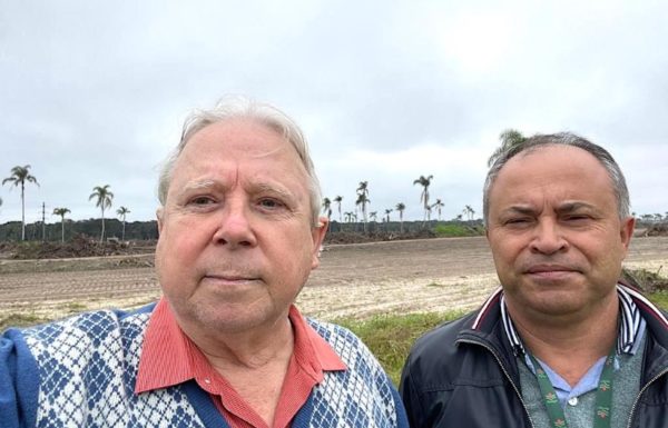 Riviera Santa Maria apoia pesquisa sobre reciclagem de residuos organicos (Tribuna de Itapoa)