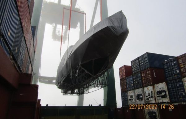 Porto Itapoa referencia em operacoes com lanchas de luxo 1 (Tribuna de Itapoa)