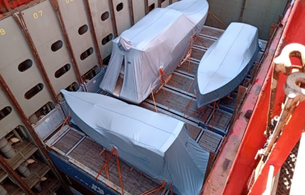 Porto Itapoa referencia em operacoes com lanchas de luxo 2 (Tribuna de Itapoa)