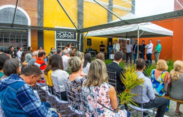 Inauguracao do Mercado da Maria em Itapoa 09 (Tribuna de Itapoa)