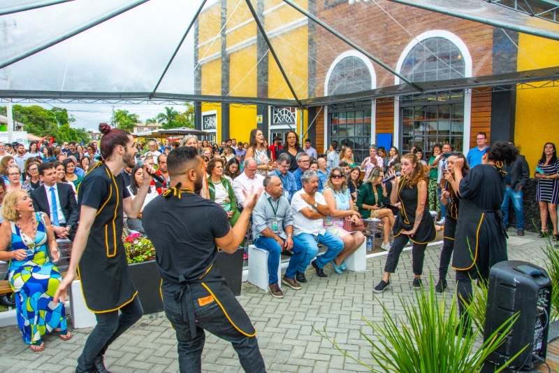 Inauguracao do Mercado da Maria em Itapoa 15 (Tribuna de Itapoa)