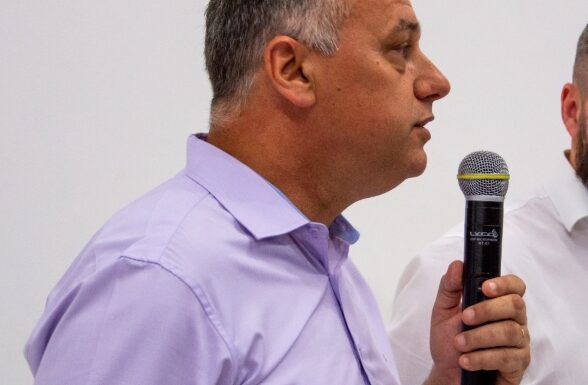 Jeferson Garcia assume Prefeitura de Itapoa até 14 de dezembro 02 (Tribuna de Itapoa)