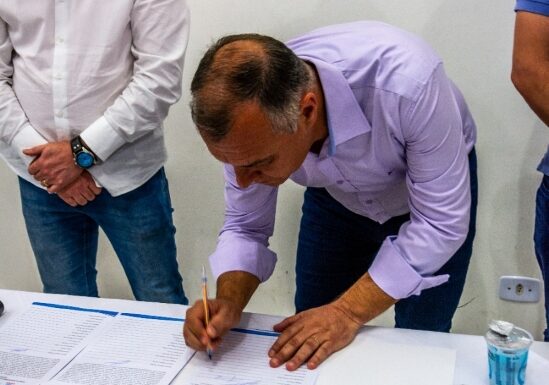 Jeferson Garcia assume Prefeitura de Itapoa até 14 de dezembro 03 (Tribuna de Itapoa)