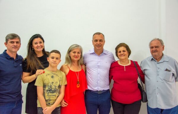 Jeferson Garcia assume Prefeitura de Itapoa até 14 de dezembro 04 (Tribuna de Itapoa)