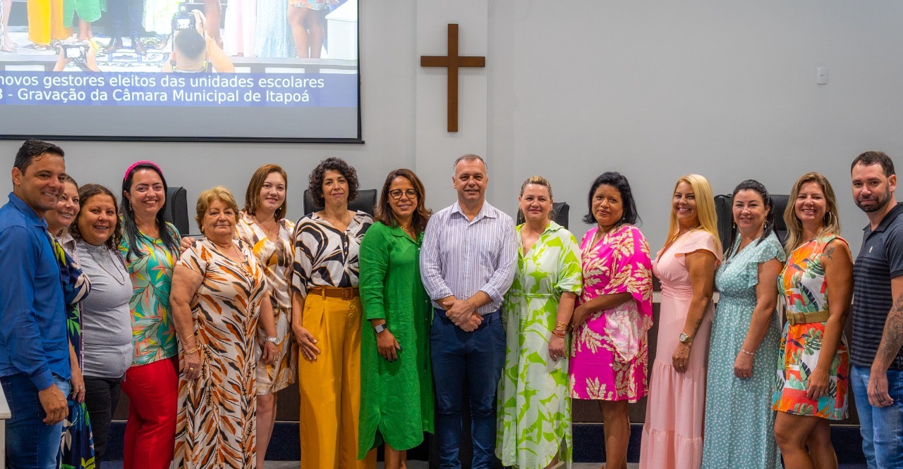 1 - Gestores das escolas municipais de Itapoa tomam posse para exercicio 2023-2026