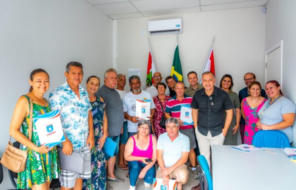 Prefeitura de Itapoa entrega mais 32 matriculas de regularizacao fundiaria urbana 1