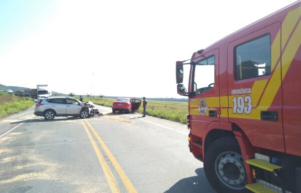 acidente de transito na rodovia sc-416 em itapoa deixa tres pessoas feridas 3