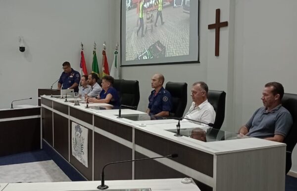 Corpo de Bombeiros de Itapoá forma novos brigadistas e promove bombeiros comunitarios 16