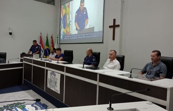 Corpo de Bombeiros de Itapoá forma novos brigadistas e promove bombeiros comunitarios 18