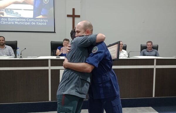 Corpo de Bombeiros de Itapoá forma novos brigadistas e promove bombeiros comunitarios 22
