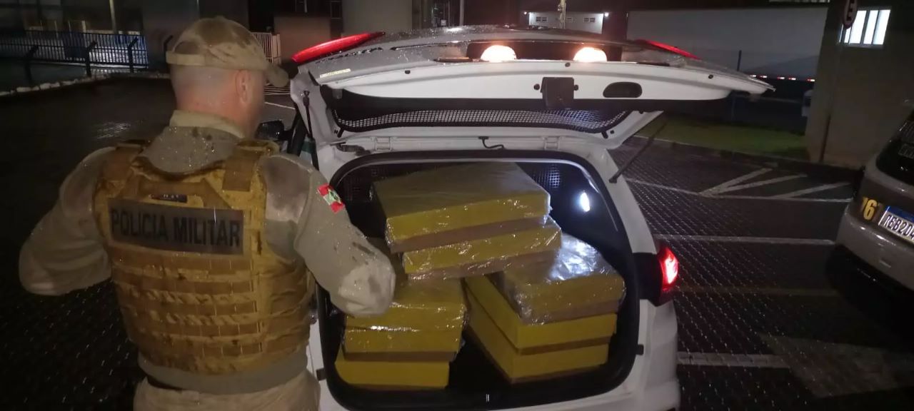 Policia apreende quase 300 quilos de cocaina em Garuva - carga avaliada em RS 35 milhoes 2
