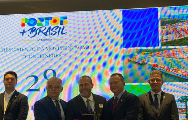 1 Porto Itapoa recebe Premio Portos Brasil 2023