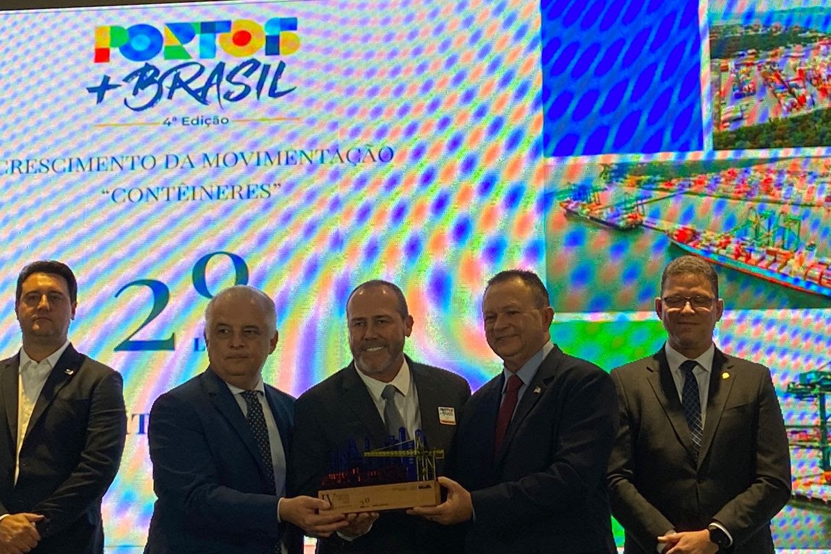 1 Porto Itapoa recebe Premio Portos Brasil 2023 (capa Tribuna de Itapoa)