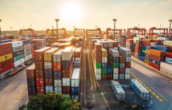 Capa - Porto Itapoa bate recorde mensal de movimentacao pela terceira vez em 2023 - Copia (Tribuna de Itapoa)