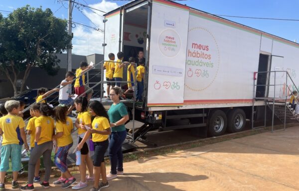 Caminhao itinerante chega a Itapoa para estimular habitos saudaveis 03 (Tribuna de Itapoa)