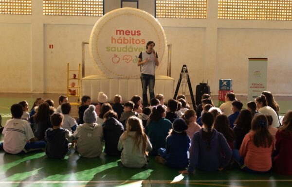 Caminhao itinerante chega a Itapoa para estimular habitos saudaveis 04 (Tribuna de Itapoa)