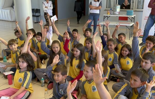 Caminhao itinerante chega a Itapoa para estimular habitos saudaveis 12 (Tribuna de Itapoa)