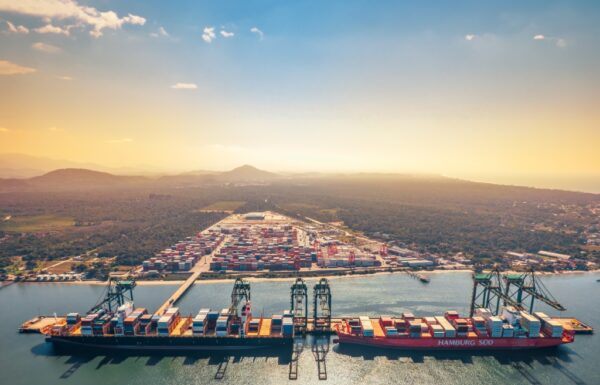 Porto Itapoa tem melhor mes para importacoes em 2023 (Tribuna de Itapoa)