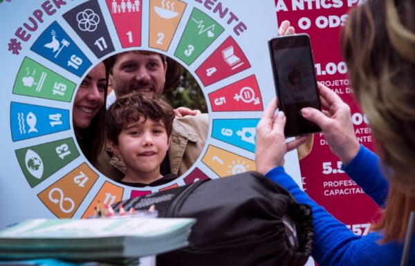 Caminhao Conhecendo os ODS chega a Itapoa 14 (Tribuna de Itapoa)