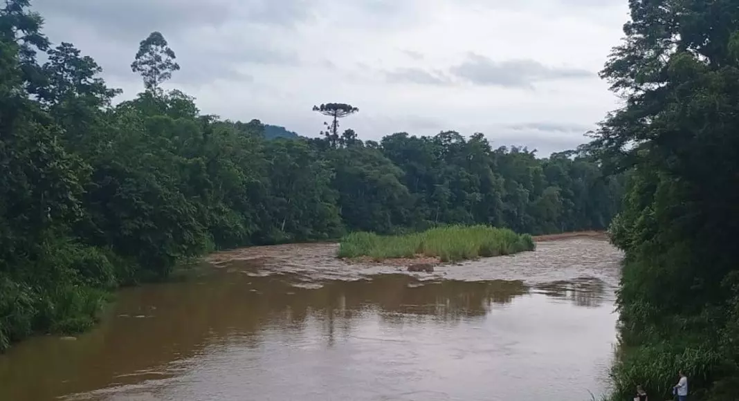 Durante temporal homem morre afogado no rio Sao Joao em Garuva 2