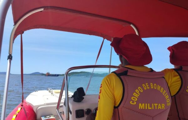 Jovem desaparece apos sair para passeio de caiaque entre Itapoa e Sao Francisco do Sul