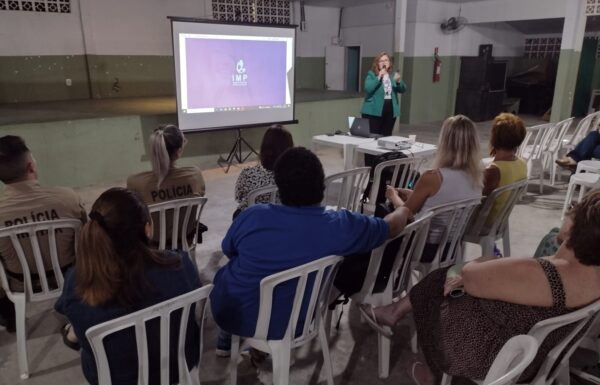 Porto Itapoa promove encontro com palestras sobre prevencao a violencia domestica