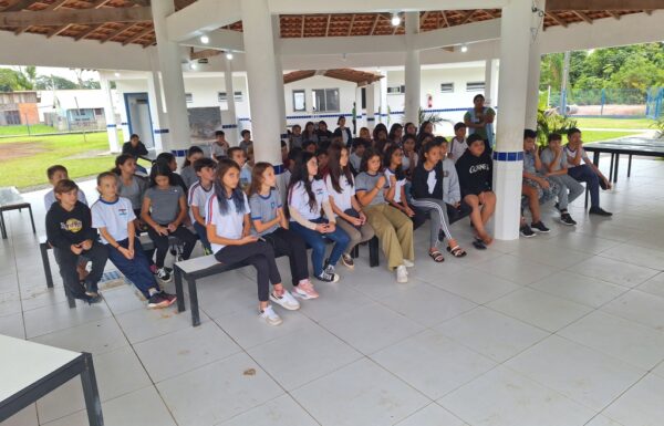 Escola do Pontal recebe palestra sobre a consciencia ambiental no descarte de residuos 04 (Tribuna de Itapoa)