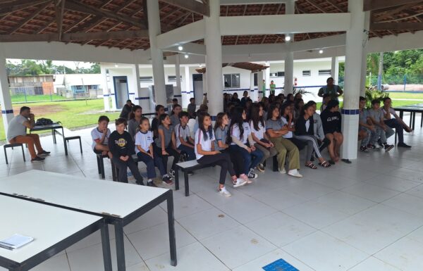 Escola do Pontal recebe palestra sobre a consciencia ambiental no descarte de residuos 07 (Tribuna de Itapoa)