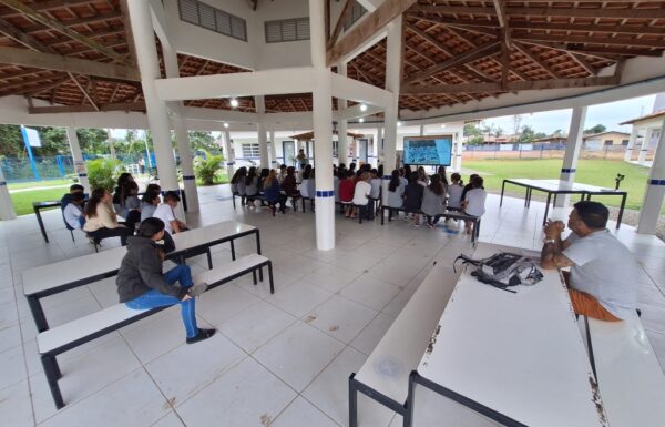 Escola do Pontal recebe palestra sobre a consciencia ambiental no descarte de residuos 08 (Tribuna de Itapoa)