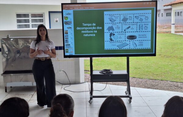 Escola do Pontal recebe palestra sobre a consciencia ambiental no descarte de residuos 10 (Tribuna de Itapoa)