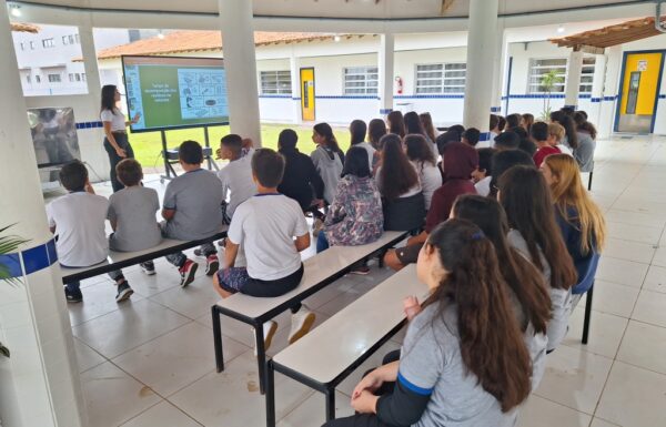 Escola do Pontal recebe palestra sobre a consciencia ambiental no descarte de residuos 11 (Tribuna de Itapoa)