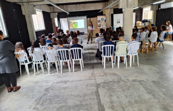 Palestra Surbi Escola Ayrton Senna 02 (Tribuna de Itapoa)