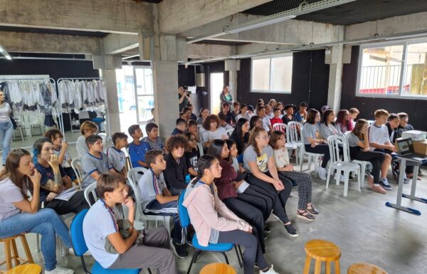 Palestra Surbi Escola Ayrton Senna 04 (Tribuna de Itapoa)