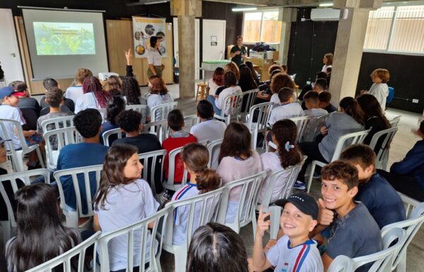 Palestra Surbi Escola Ayrton Senna 11 (Tribuna de Itapoa)