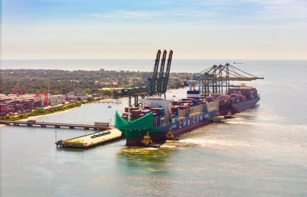 Porto Itapoa bate recorde de movimentacao em abril 3 (Tribuna de Itapoa)