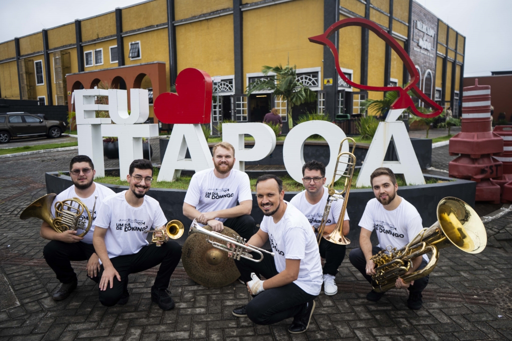 Projeto Um Dia de Domingo inaugura série de encontros musicais na cidade 3 (Tribuna de Itapoa)