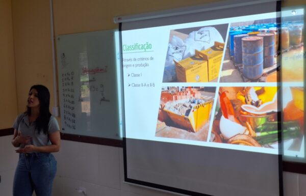 Escola Alberto Speck recebe palestra sobre a consciencia ambiental no descarte de residuos 05 (Tribuna de Itapoa)